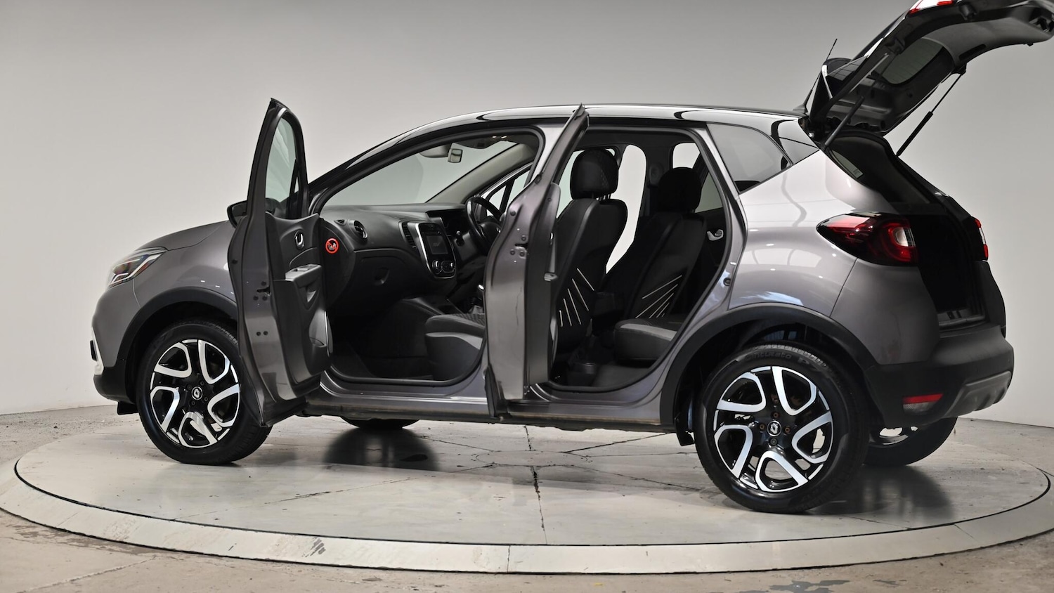 Used Renault Captur 2017 for sale - 76989581: Photo 59