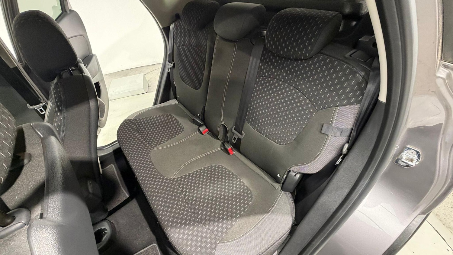 Used Renault Captur 2017 for sale - 76989581: Photo 85