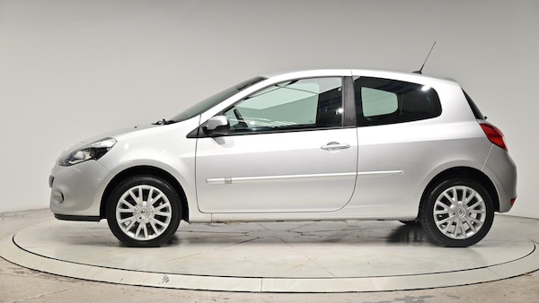 Used Renault Clio 2010 for sale - 76084395: Photo 20
