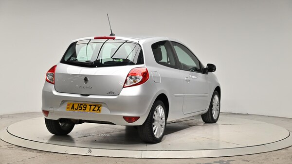 Used Renault Clio 2010 for sale - 76084395: Photo 32