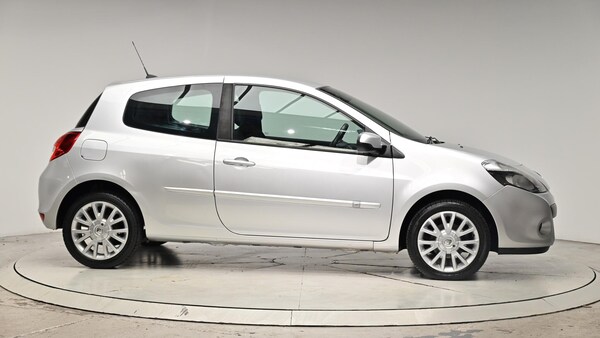 Used Renault Clio 2010 for sale - 76084395: Photo 39