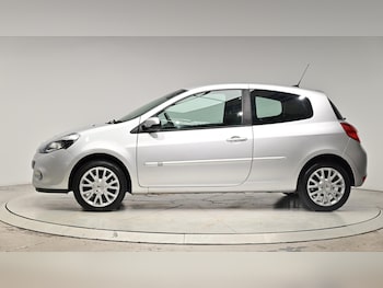 Used Renault Clio 2010 for sale - 76084395: Photo