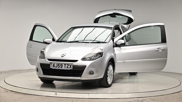 Used Renault Clio 2010 for sale - 76084395: Photo 50