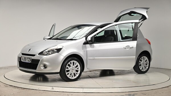 Used Renault Clio 2010 for sale - 76084395: Photo 53