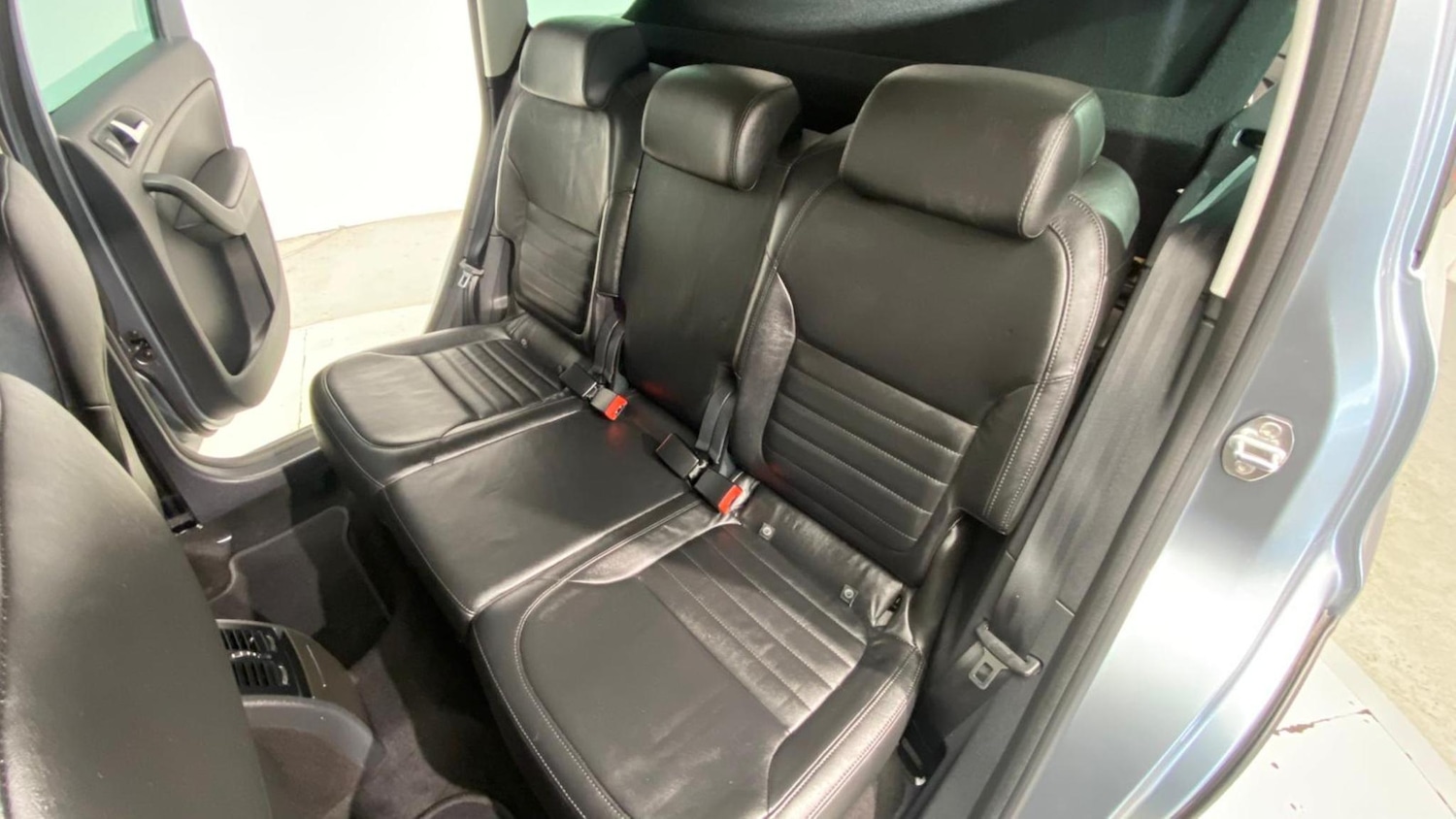 Vehicle 85