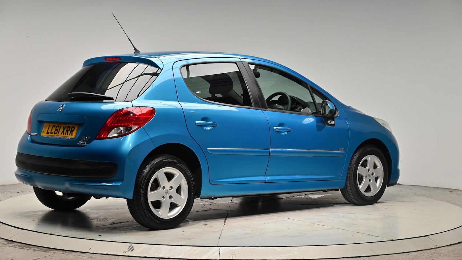 Used Peugeot 207 2011 for sale - 76377385: Photo 34