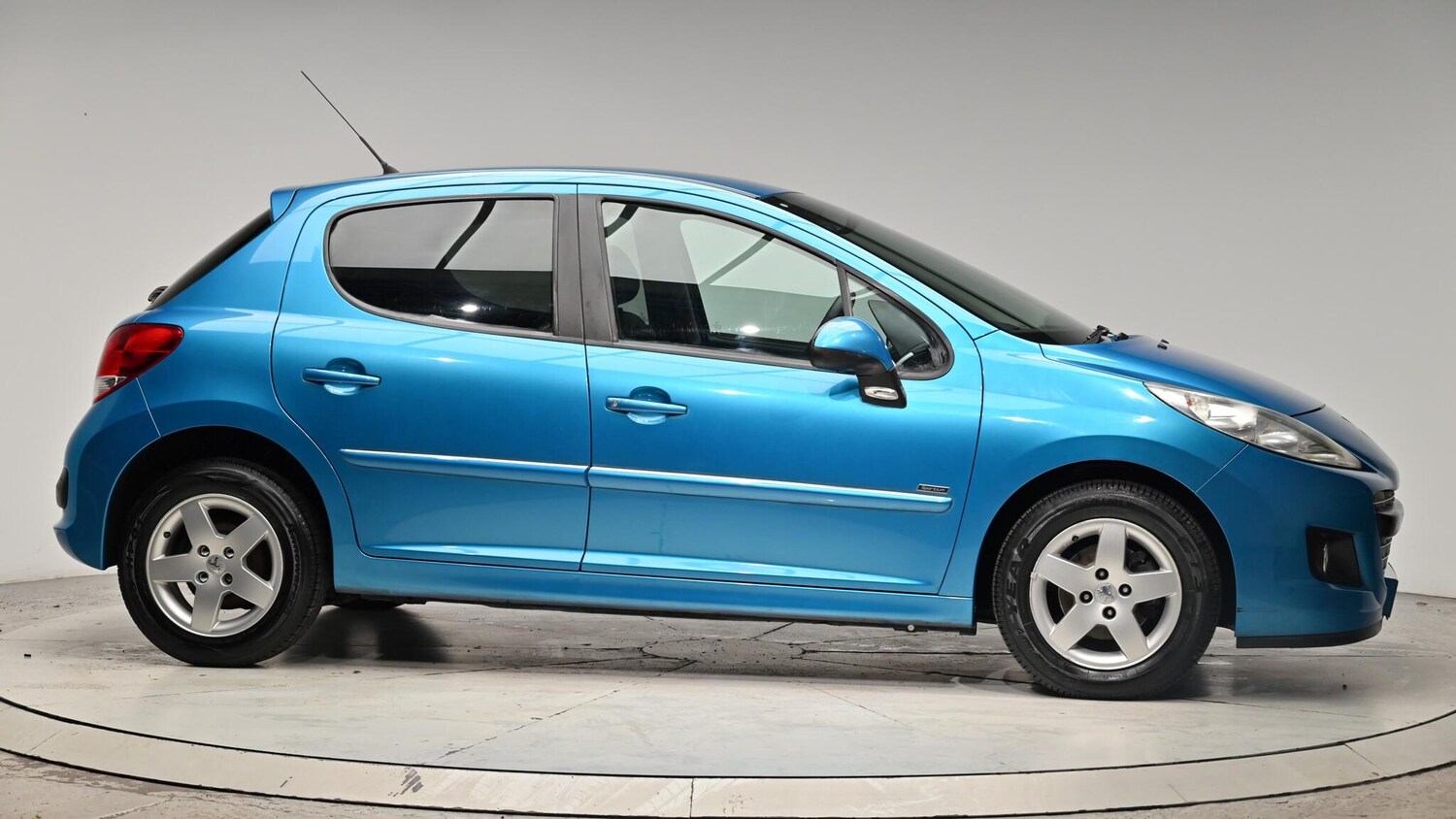 Used Peugeot 207 2011 for sale - 76377385: Photo 39