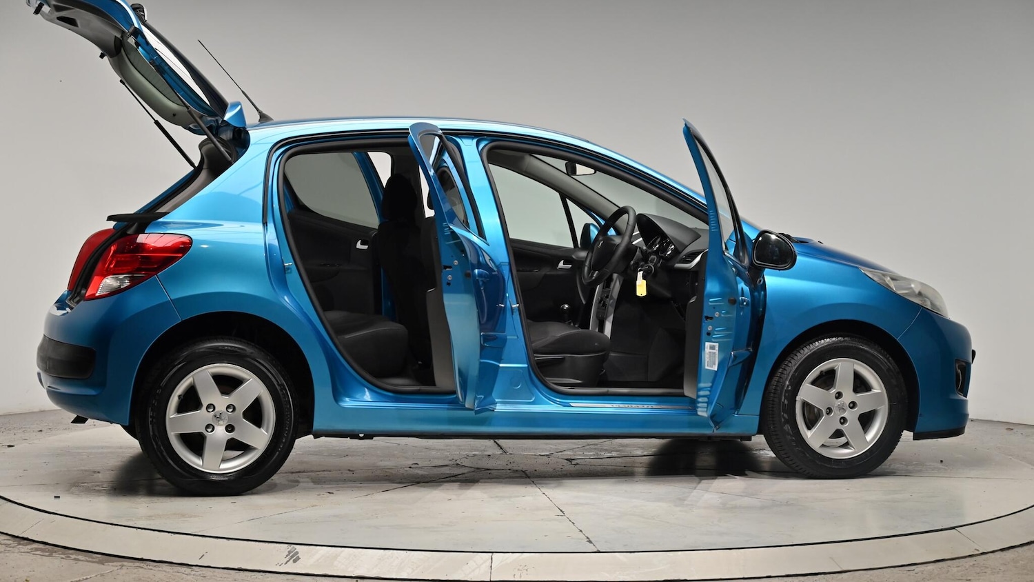 Used Peugeot 207 2011 for sale - 76377385: Photo 73