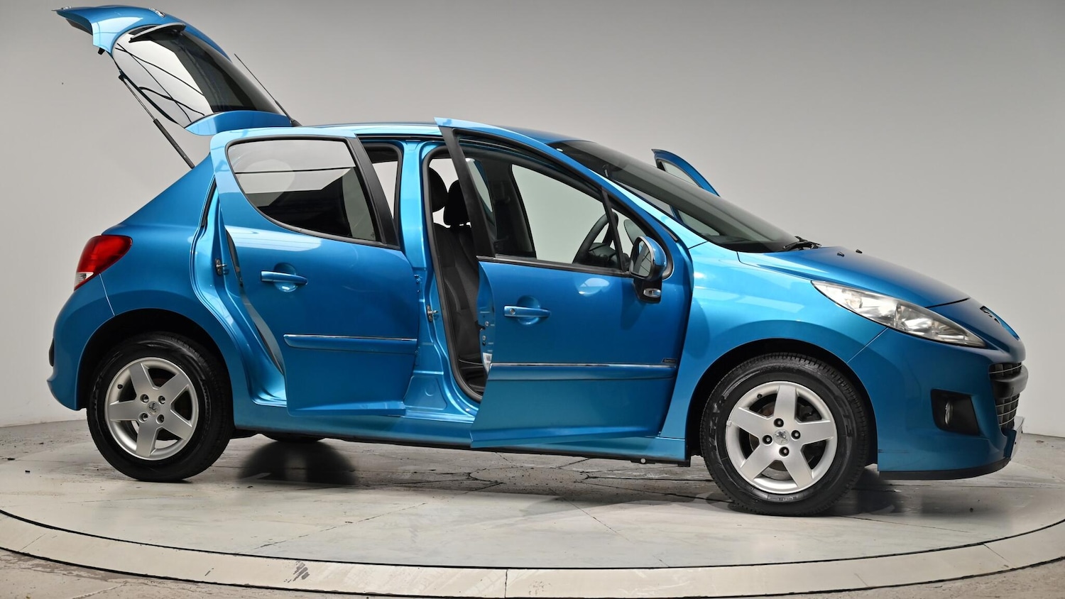 Used Peugeot 207 2011 for sale - 76377385: Photo 76