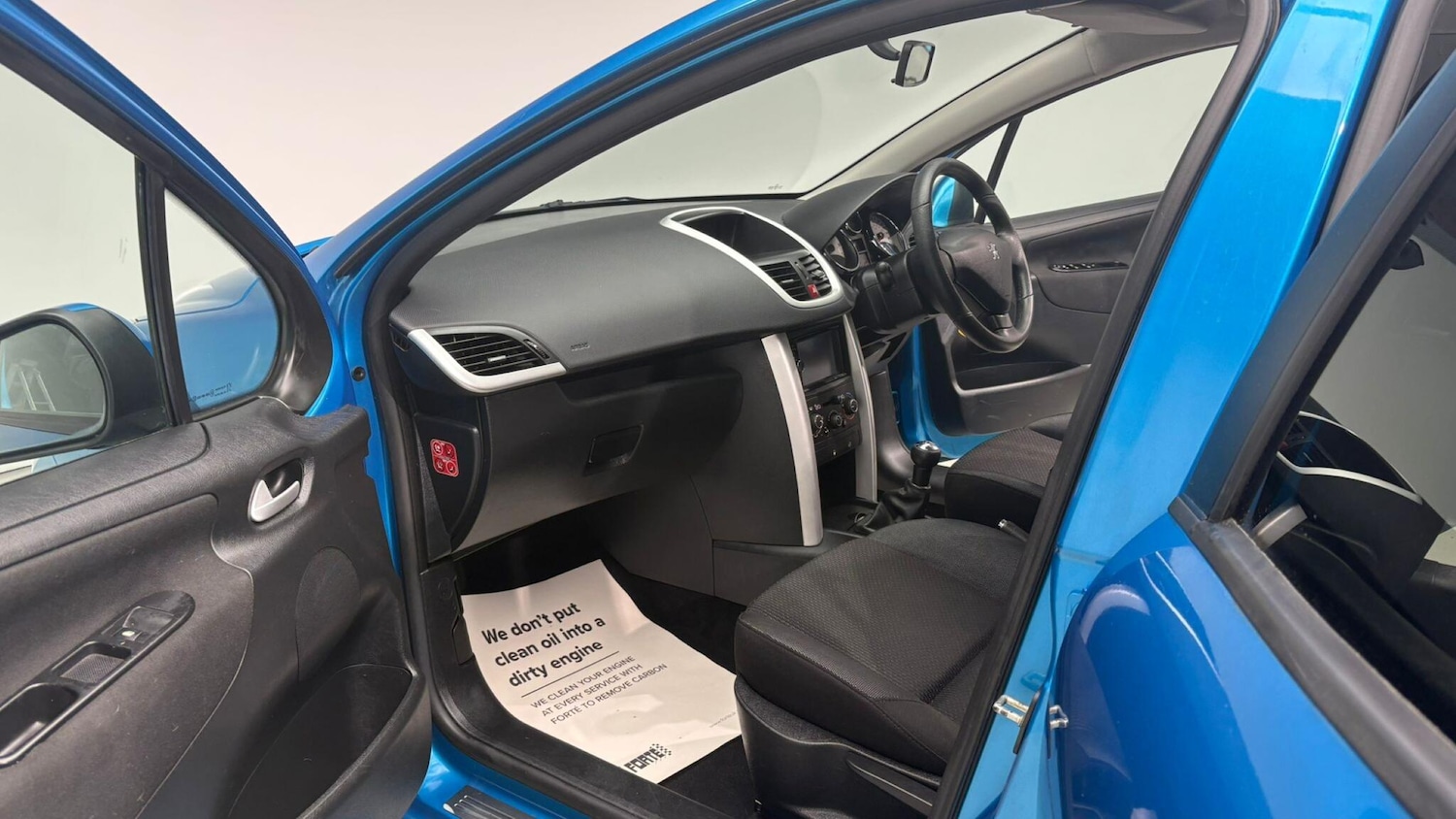 Used Peugeot 207 2011 for sale - 76377385: Photo 81