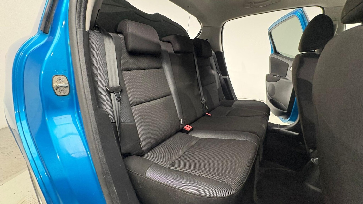 Used Peugeot 207 2011 for sale - 76377385: Photo 85