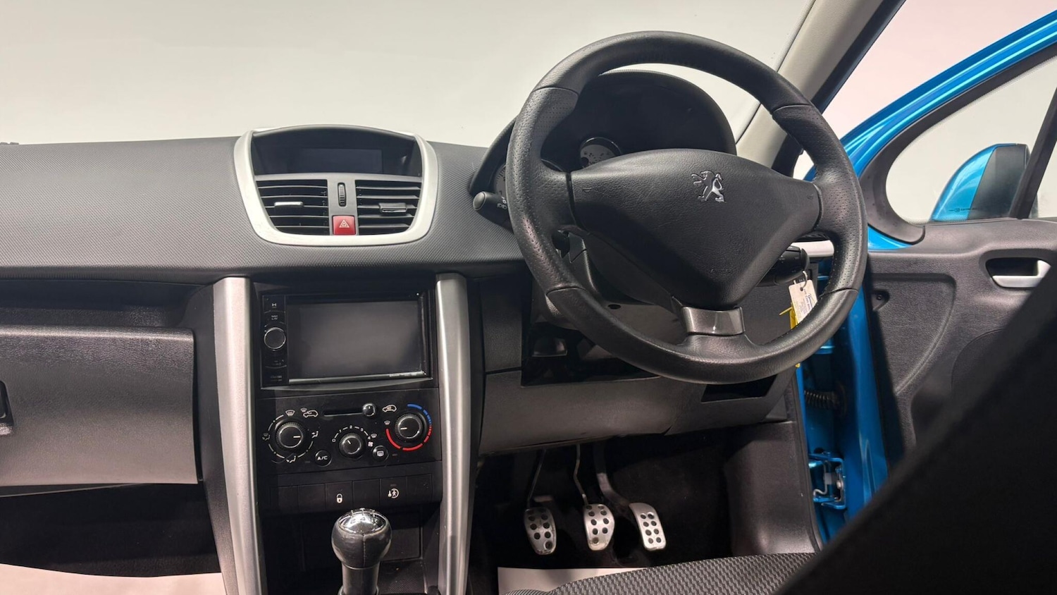 Used Peugeot 207 2011 for sale - 76377385: Photo 87