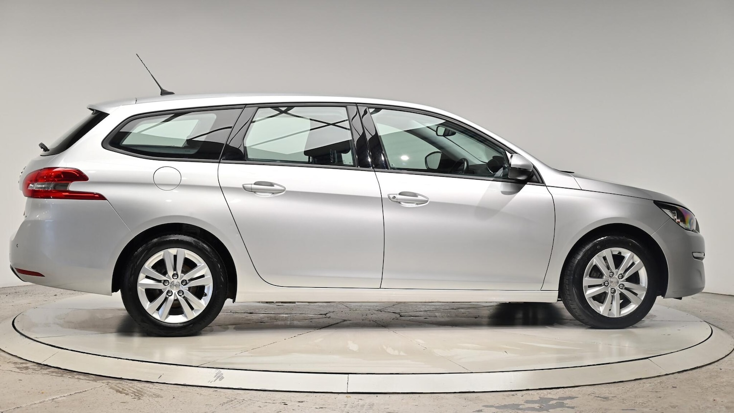 Used Peugeot 308 2016 for sale - 76370153: Photo 37