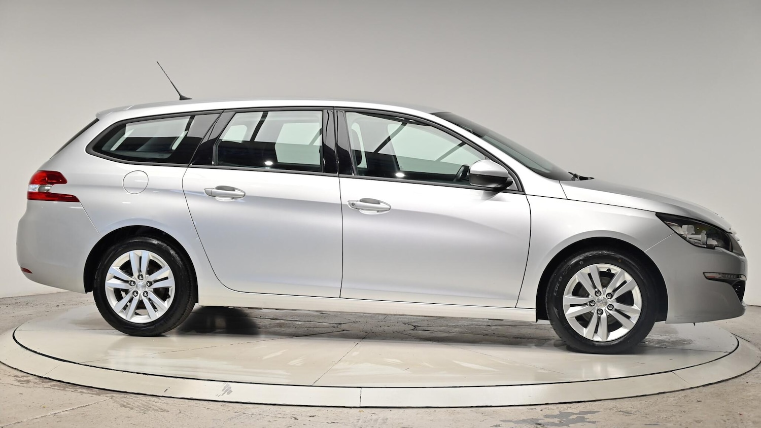 Used Peugeot 308 2016 for sale - 76370153: Photo 39