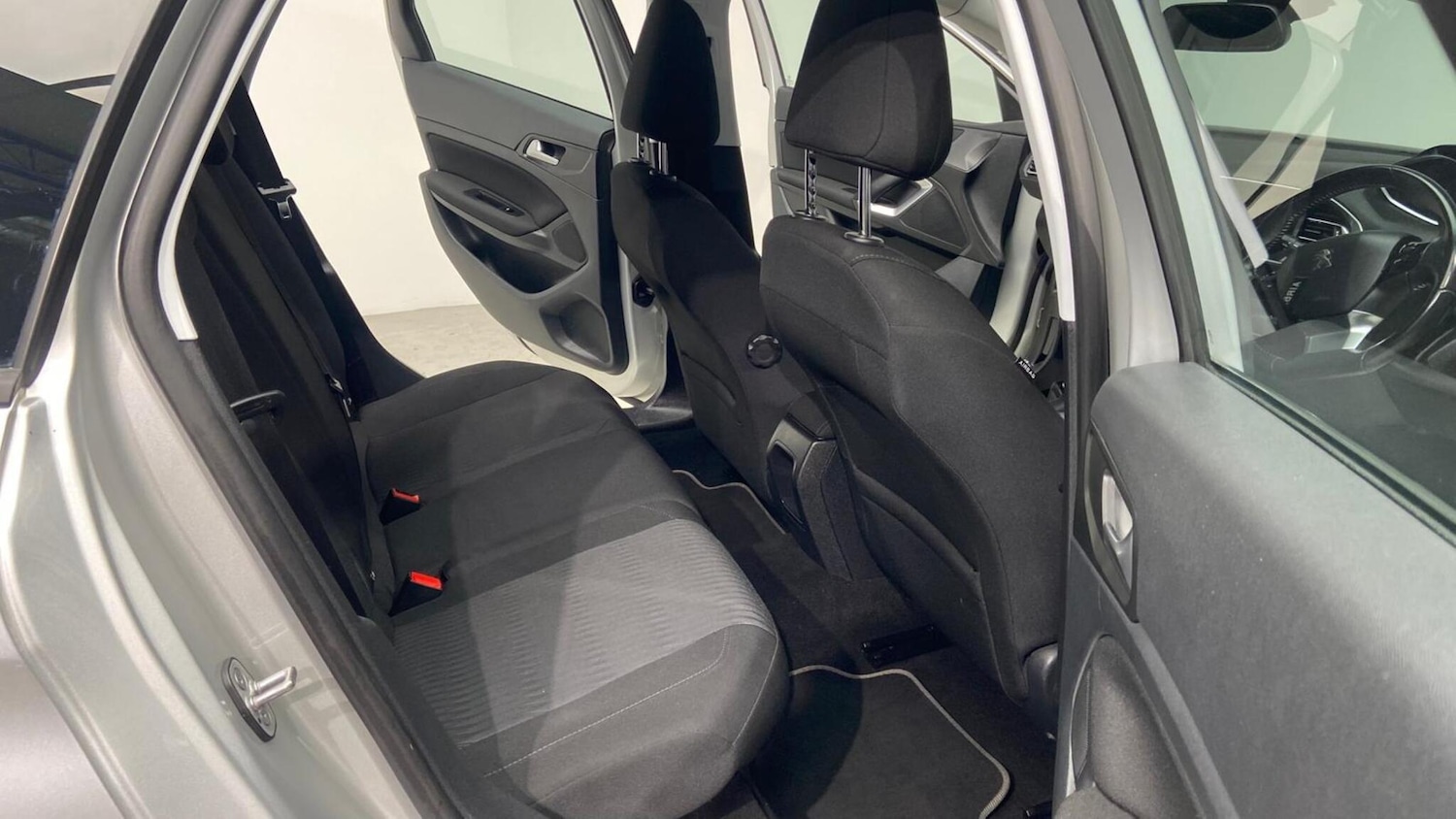 Used Peugeot 308 2016 for sale - 76370153: Photo 79