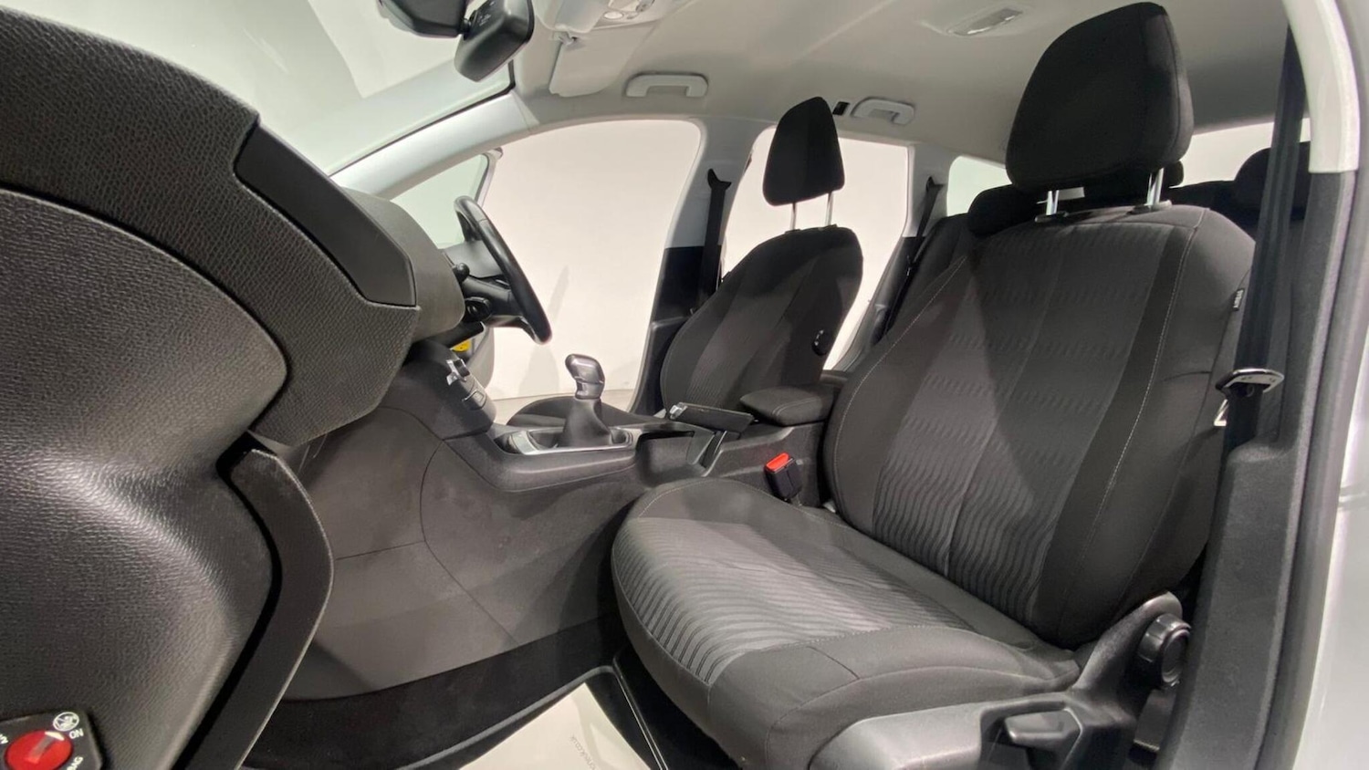 Used Peugeot 308 2016 for sale - 76370153: Photo 83