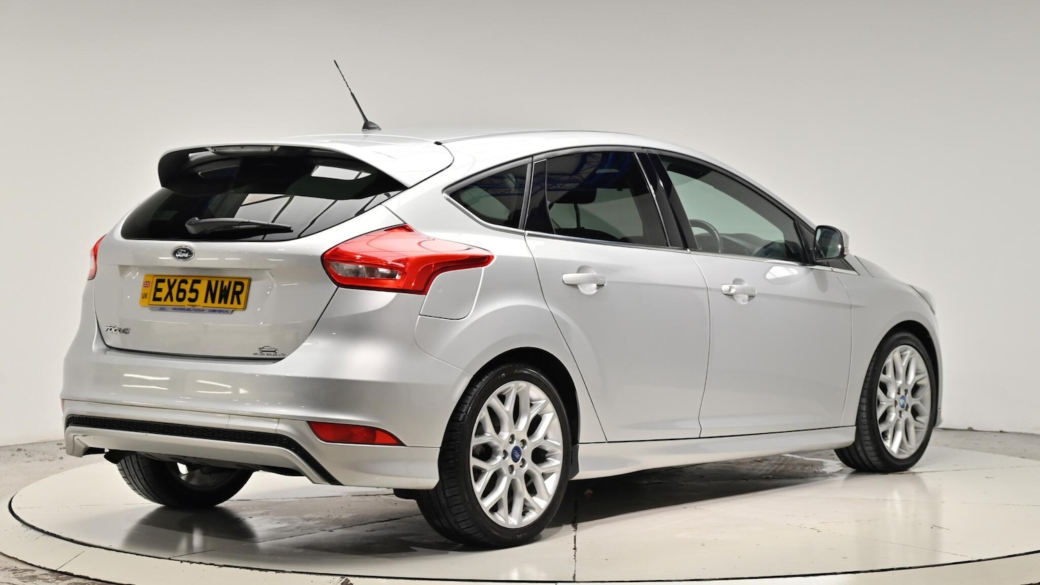 Used Ford Focus 2015 for sale - 76965170: Photo 4