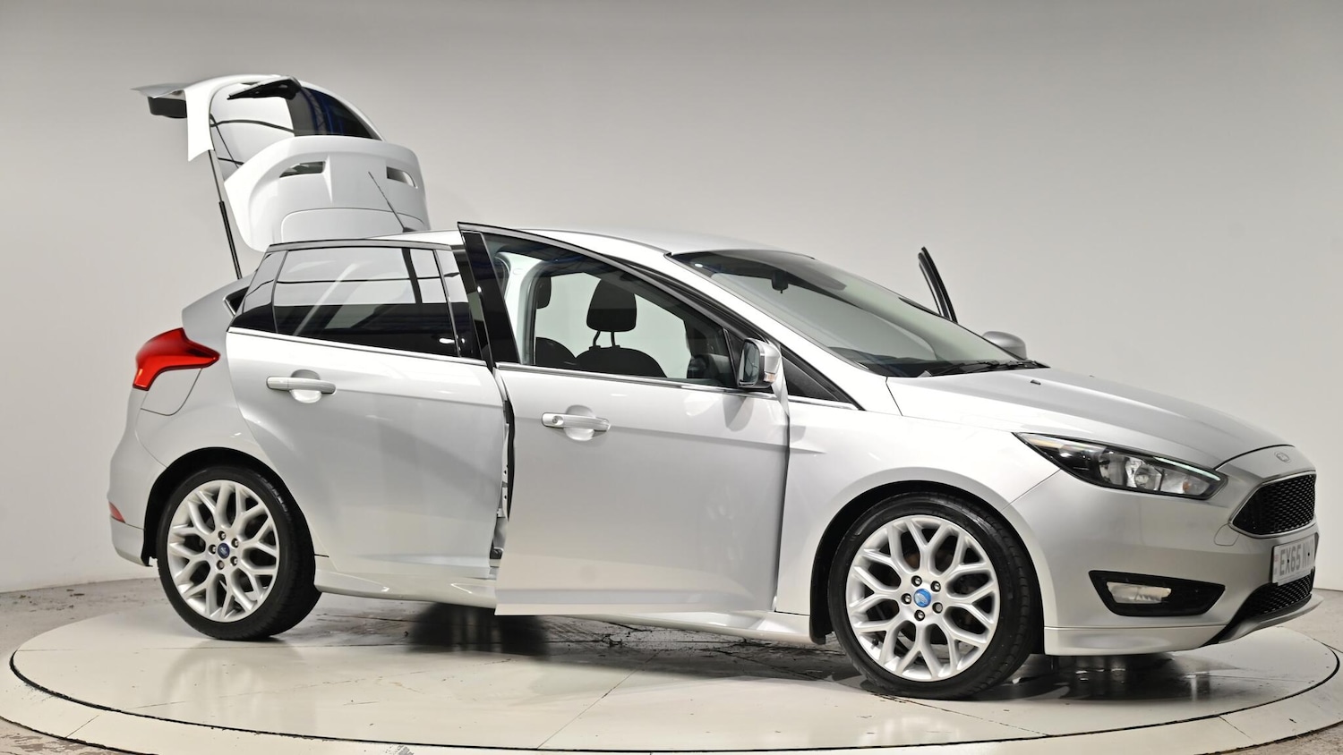 Used Ford Focus 2015 for sale - 76965170: Photo 77