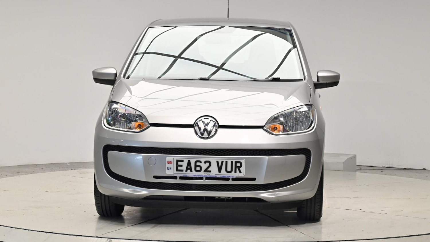 Used Volkswagen up! 2012 for sale - 76388177: Photo 2