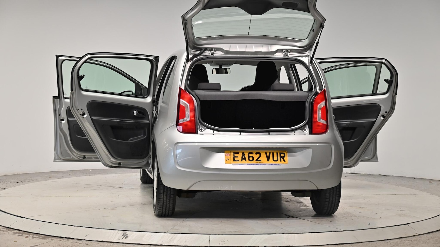 Used Volkswagen up! 2012 for sale - 76388177: Photo 64