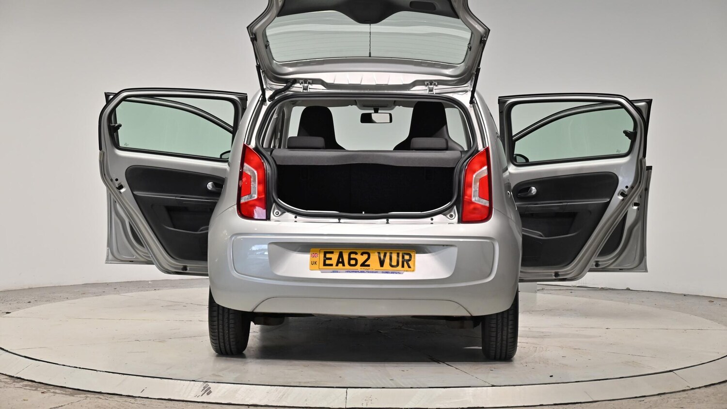 Used Volkswagen up! 2012 for sale - 76388177: Photo 65