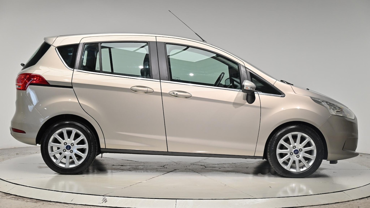 Used Ford B-MAX 2014 for sale - 76371482: Photo 4
