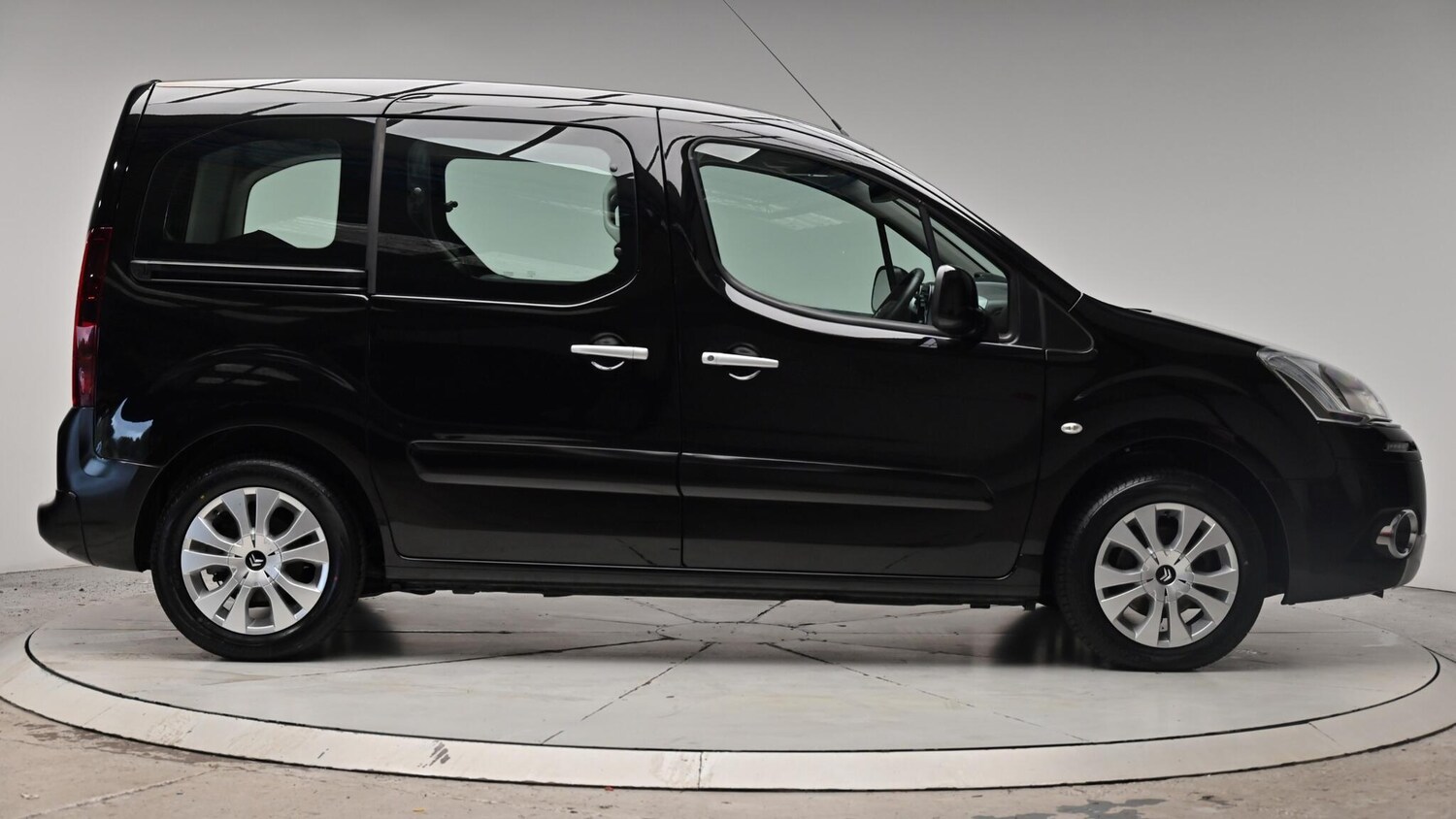Used Citroen Berlingo 2015 for sale - 76269638: Photo 4
