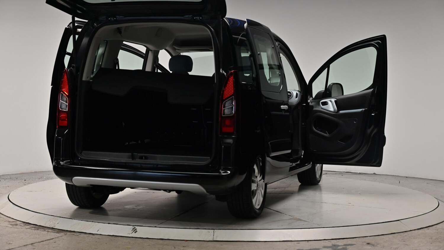 Used Citroen Berlingo 2015 for sale - 76269638: Photo 67