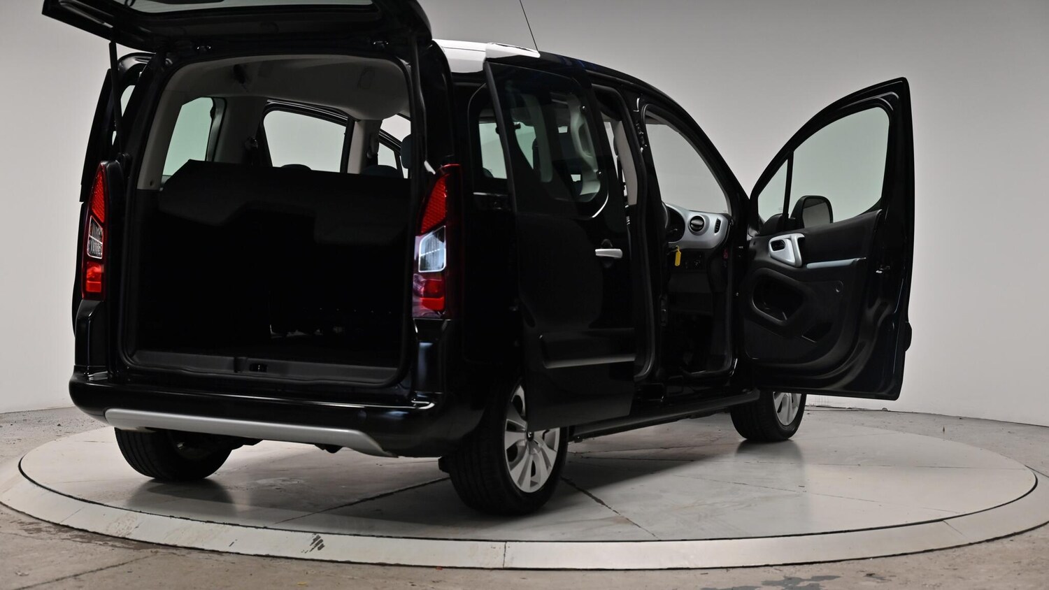 Used Citroen Berlingo 2015 for sale - 76269638: Photo 68