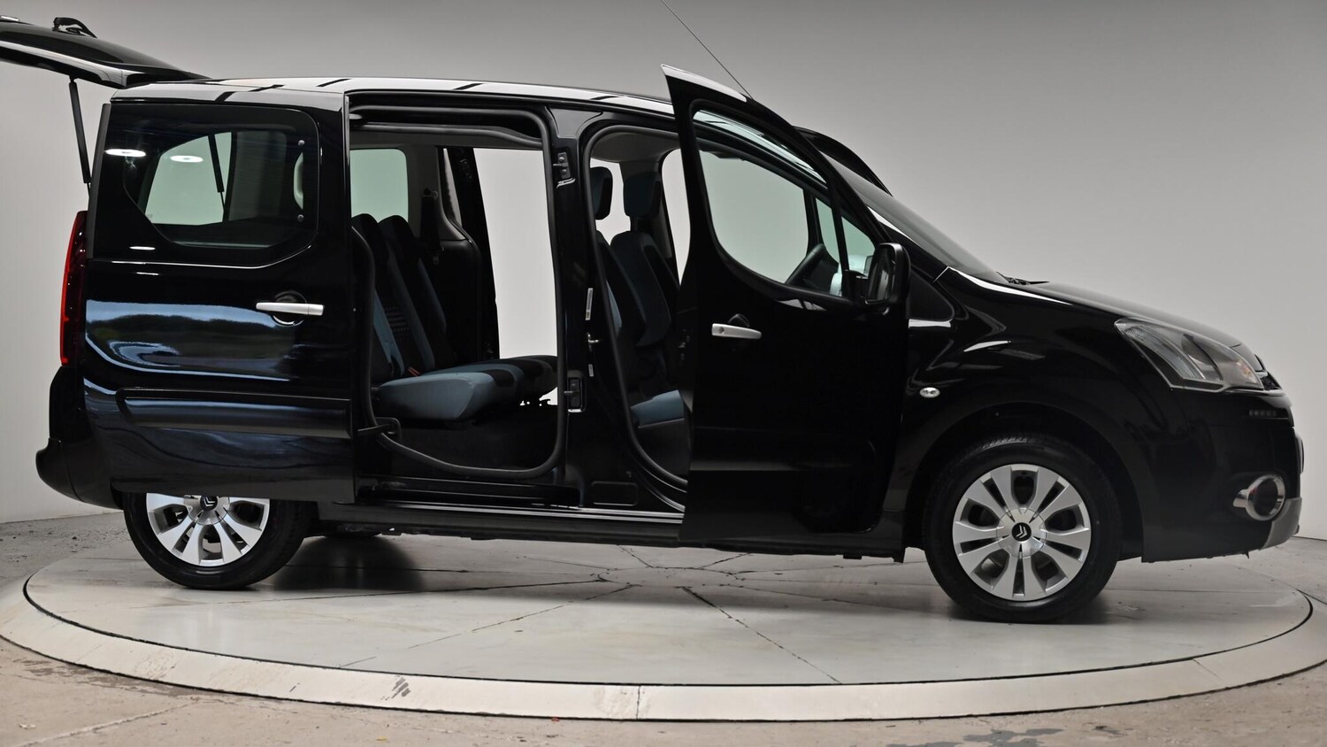 Used Citroen Berlingo 2015 for sale - 76269638: Photo 75