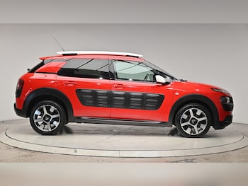 Used Citroen C4 Cactus 2015 for sale - 76422521: Photo