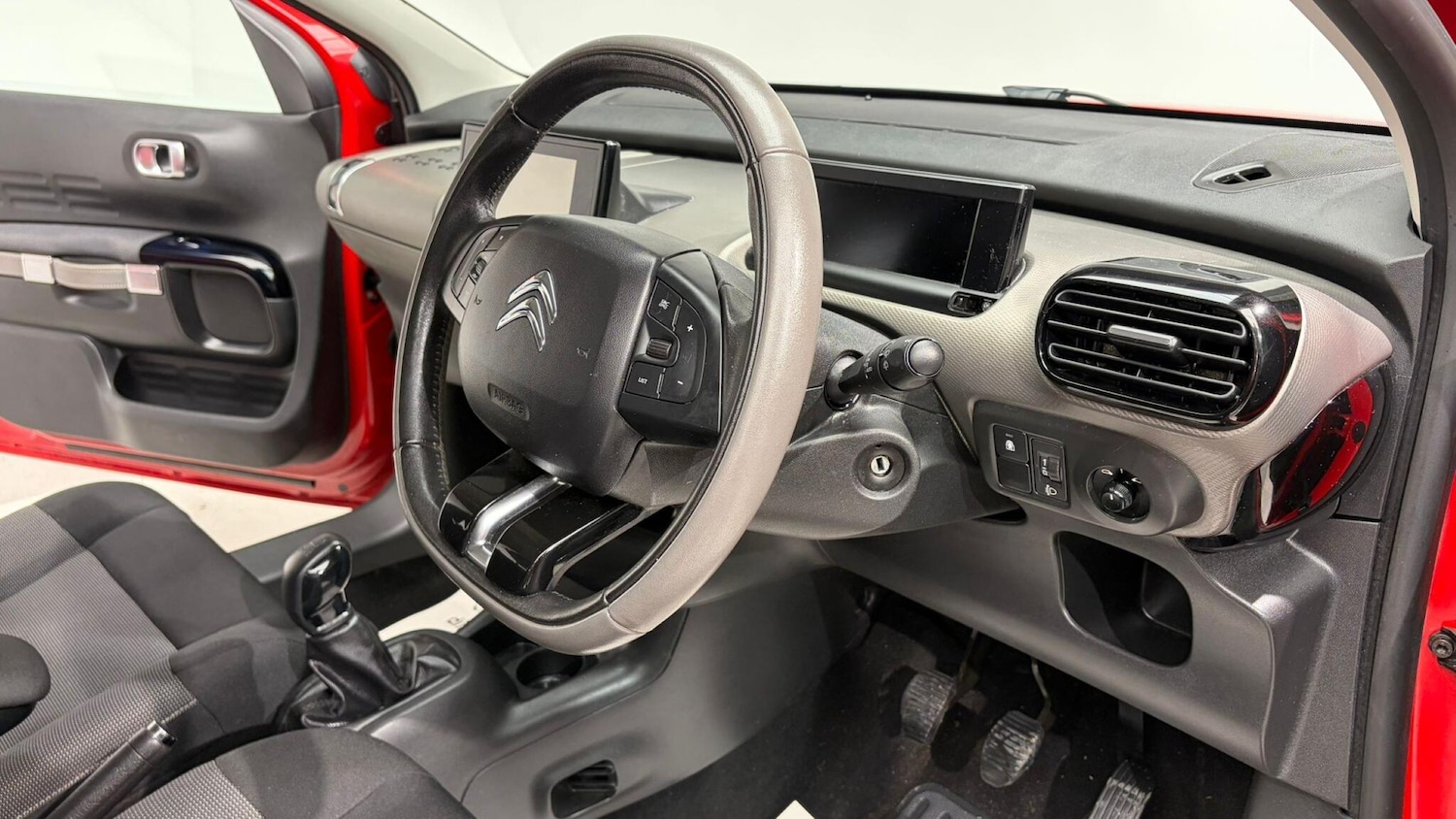 Used Citroen C4 Cactus 2015 for sale - 76422521: Photo 79