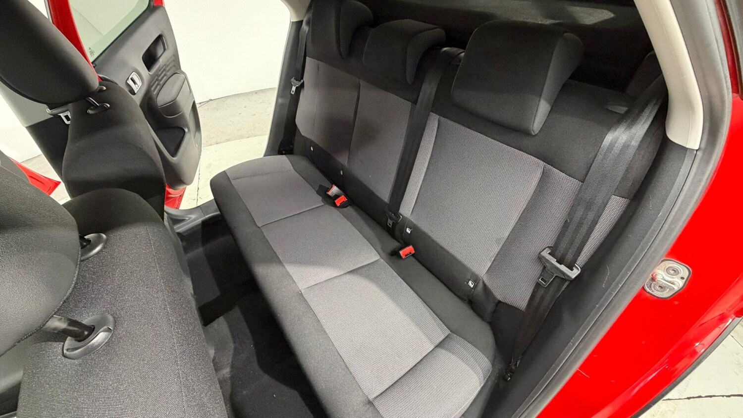 Used Citroen C4 Cactus 2015 for sale - 76422521: Photo 85