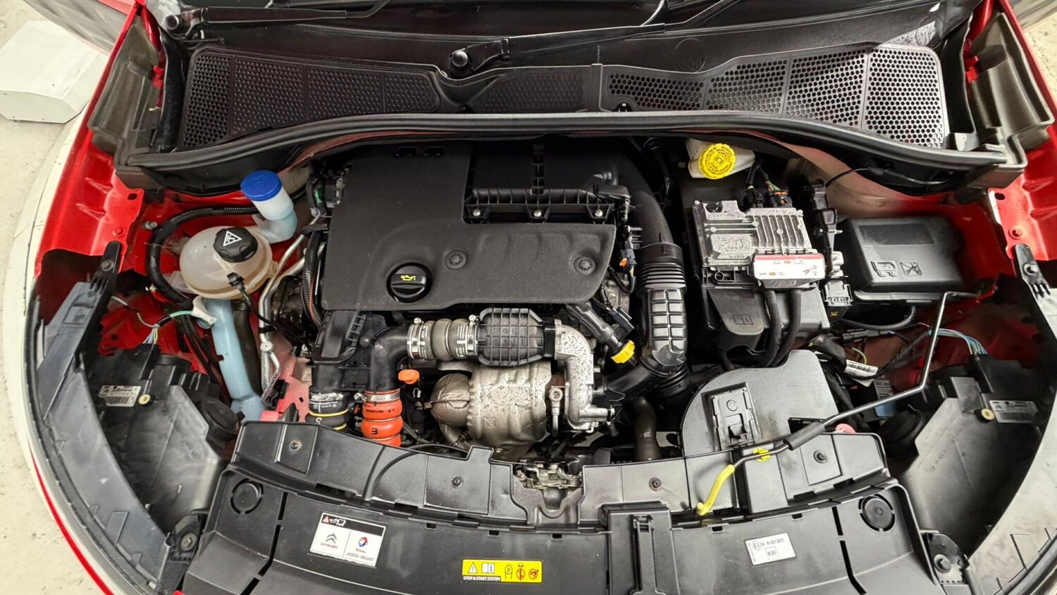 Used Citroen C4 Cactus 2015 for sale - 76422521: Photo 87