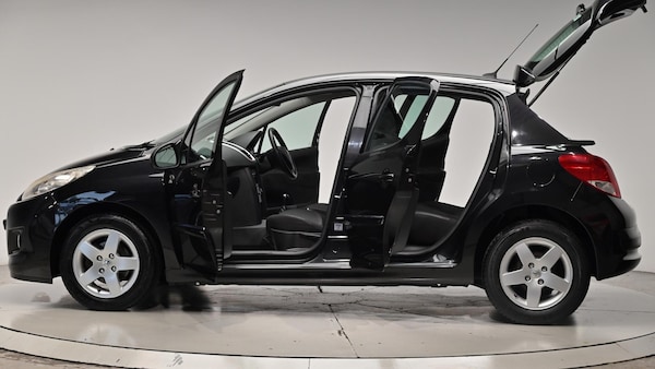 Used Peugeot 207 2010 for sale - 76201461: Photo 57