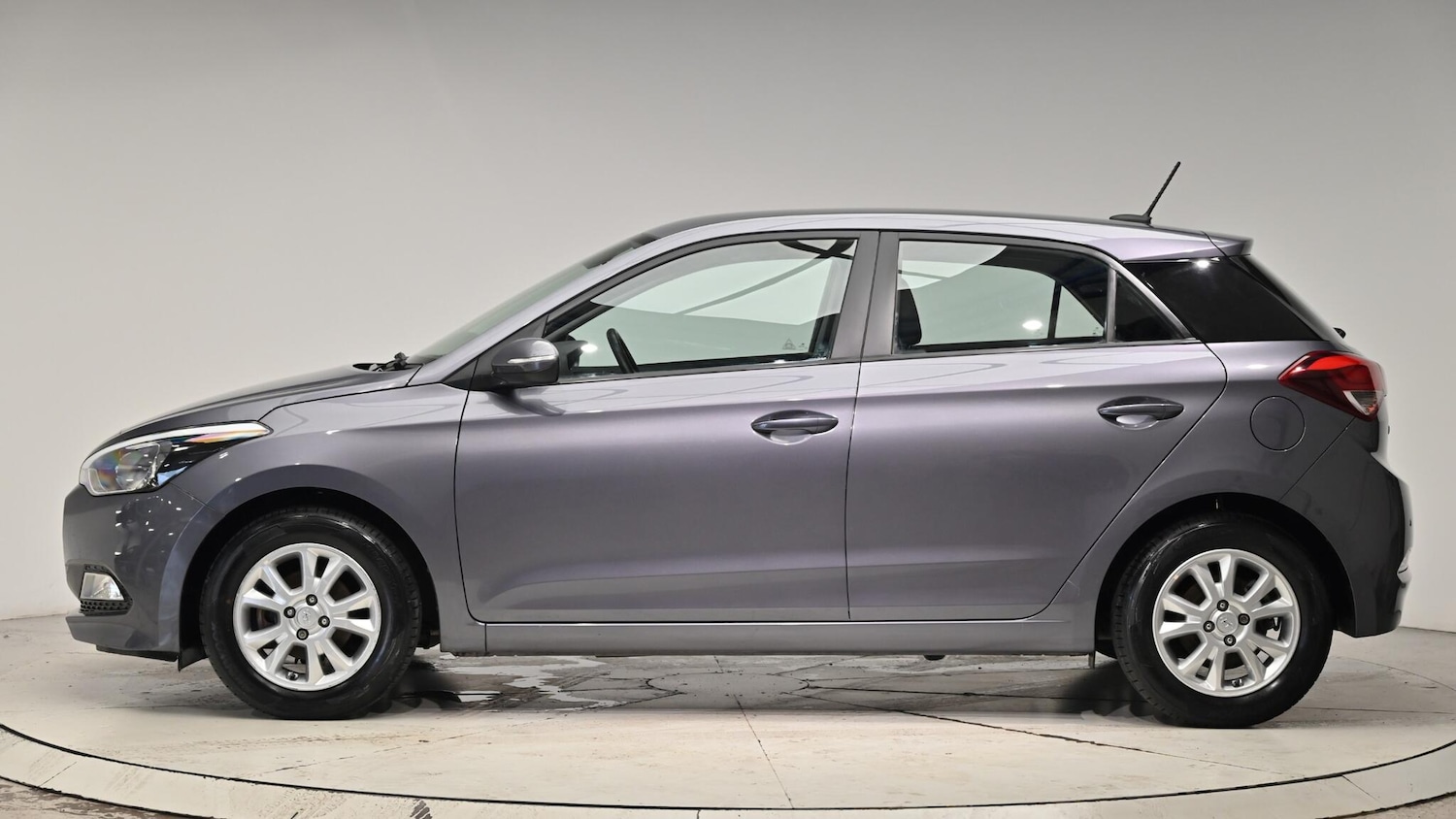 Used Hyundai i20 2017 for sale - 76560961: Photo 3