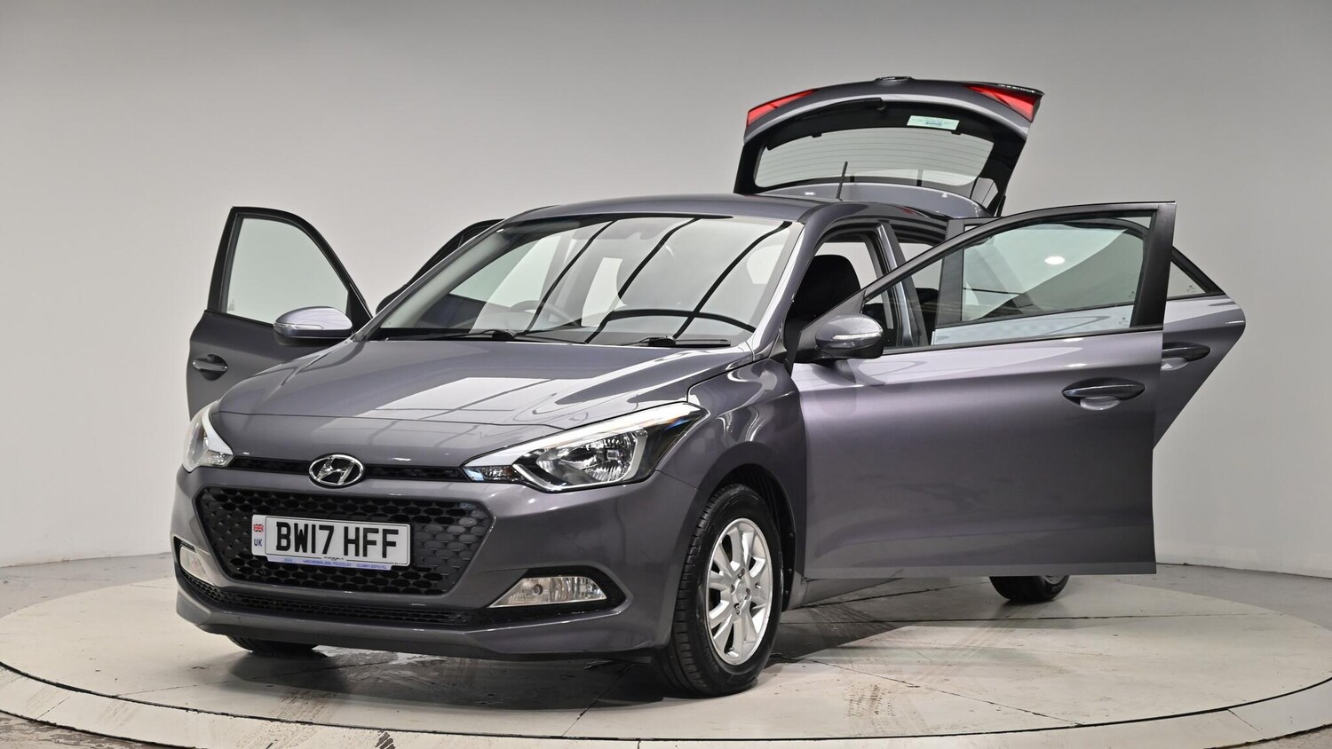 Used Hyundai i20 2017 for sale - 76560961: Photo 50