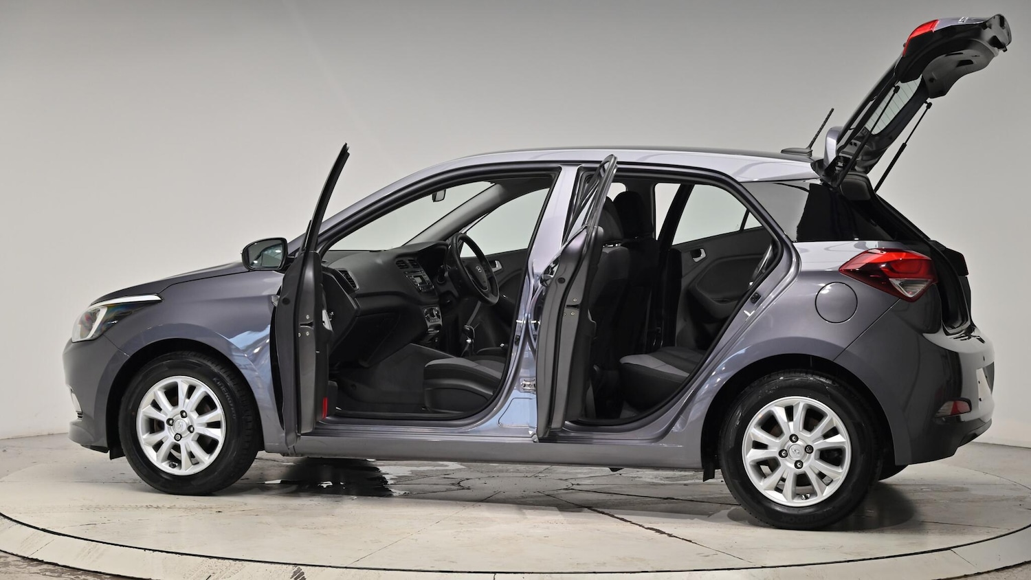 Used Hyundai i20 2017 for sale - 76560961: Photo 58