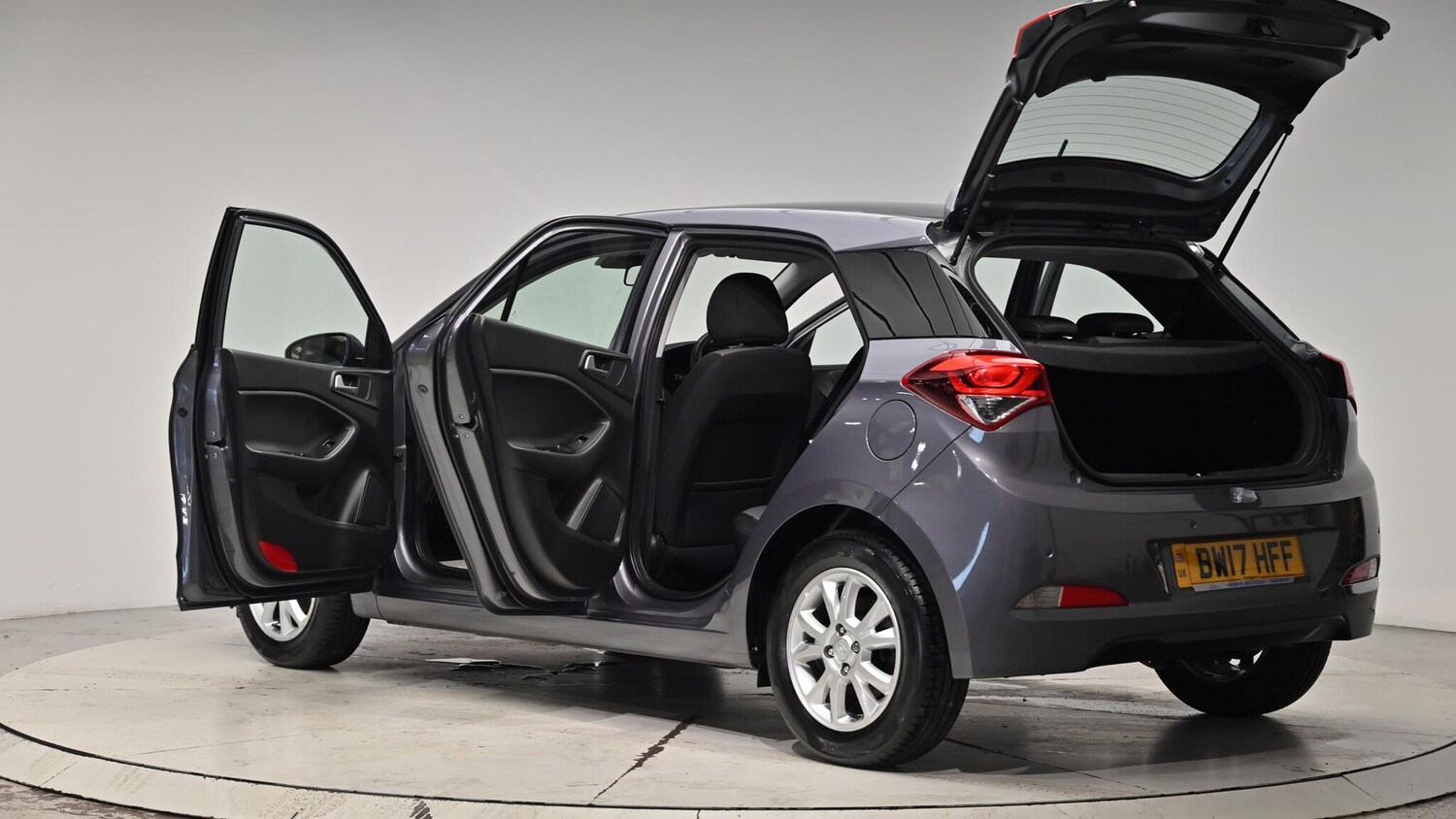 Used Hyundai i20 2017 for sale - 76560961: Photo 61