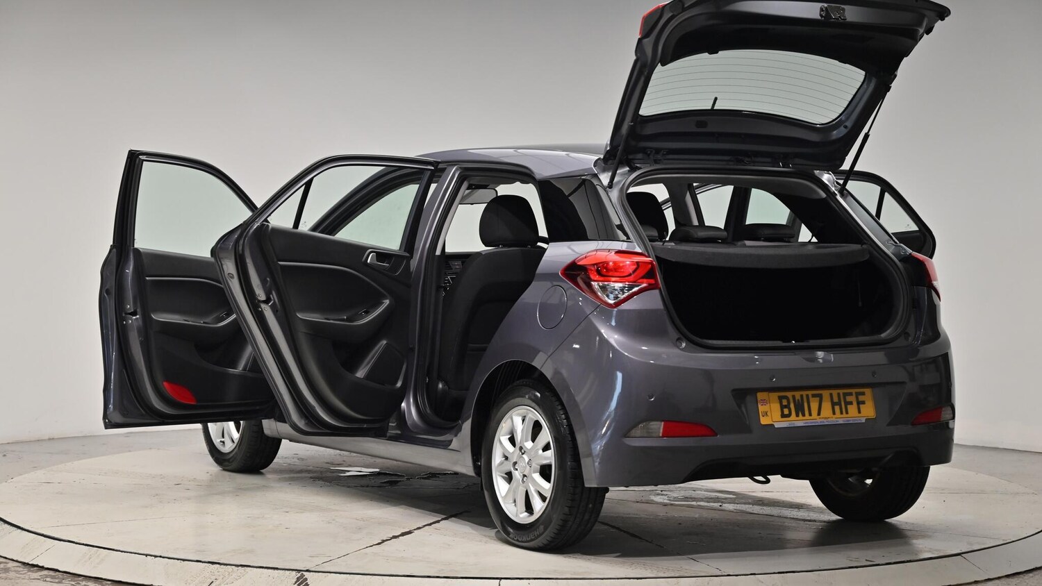 Used Hyundai i20 2017 for sale - 76560961: Photo 62