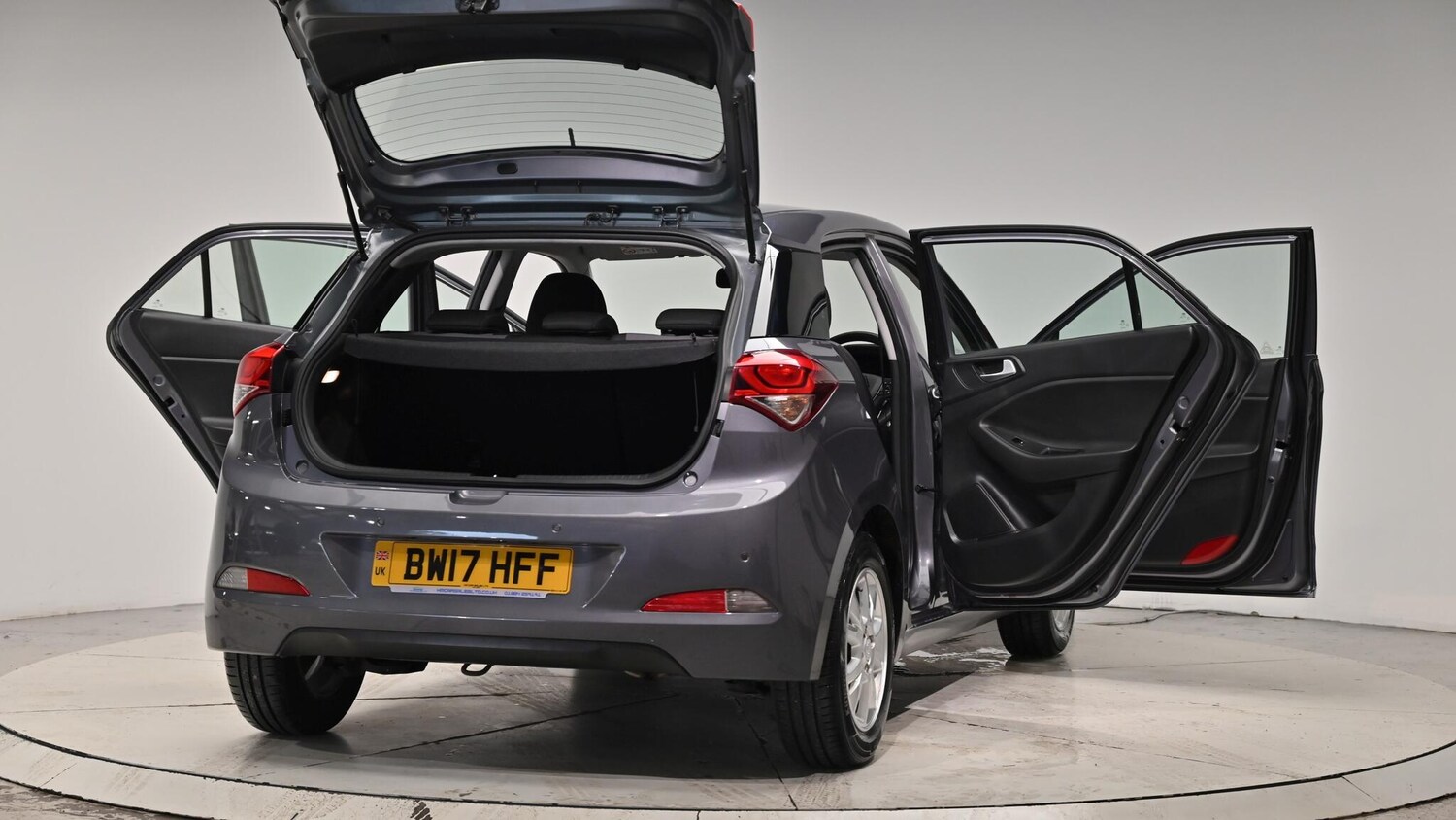 Used Hyundai i20 2017 for sale - 76560961: Photo 67