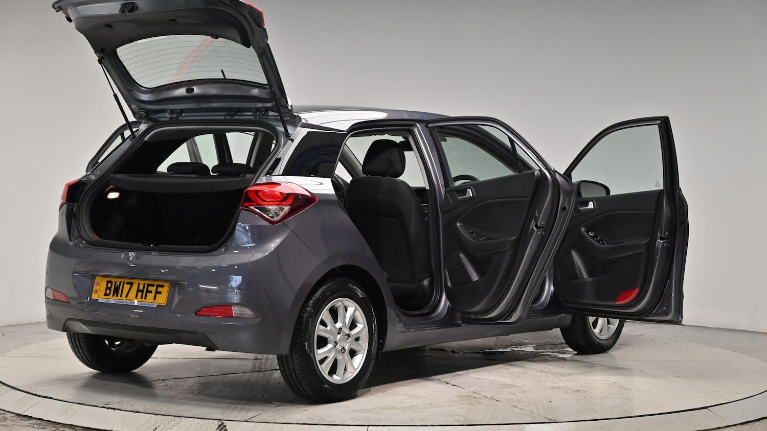 Used Hyundai i20 2017 for sale - 76560961: Photo 69