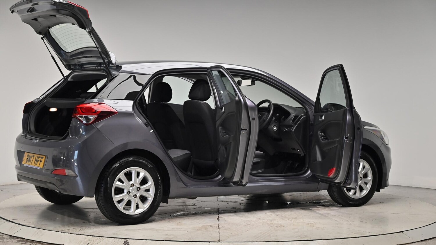 Used Hyundai i20 2017 for sale - 76560961: Photo 71