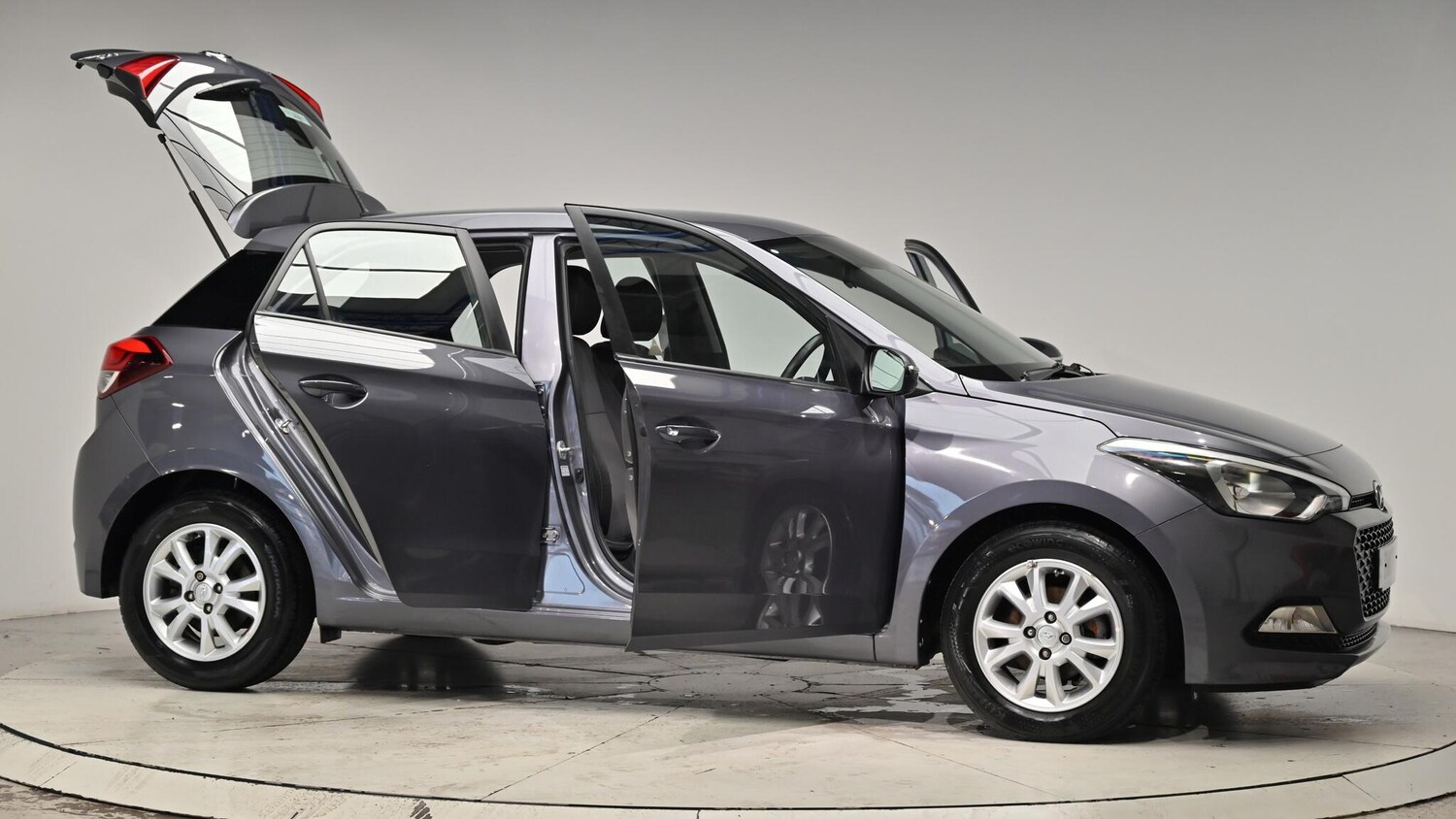 Used Hyundai i20 2017 for sale - 76560961: Photo 76