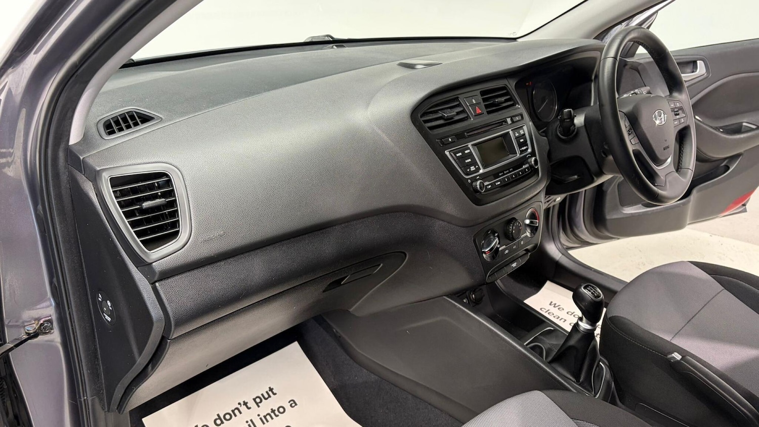 Used Hyundai i20 2017 for sale - 76560961: Photo 80