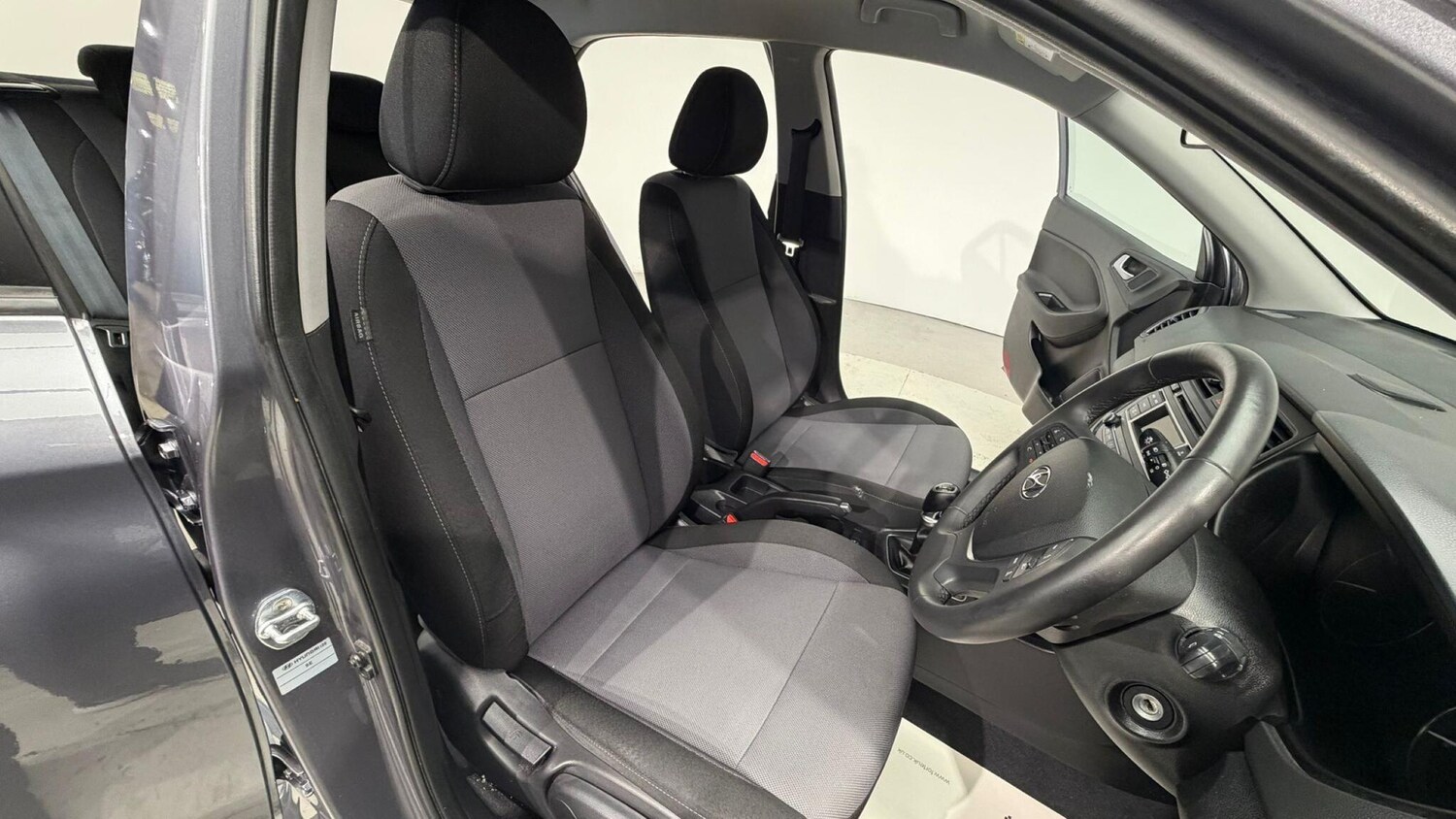 Used Hyundai i20 2017 for sale - 76560961: Photo 82