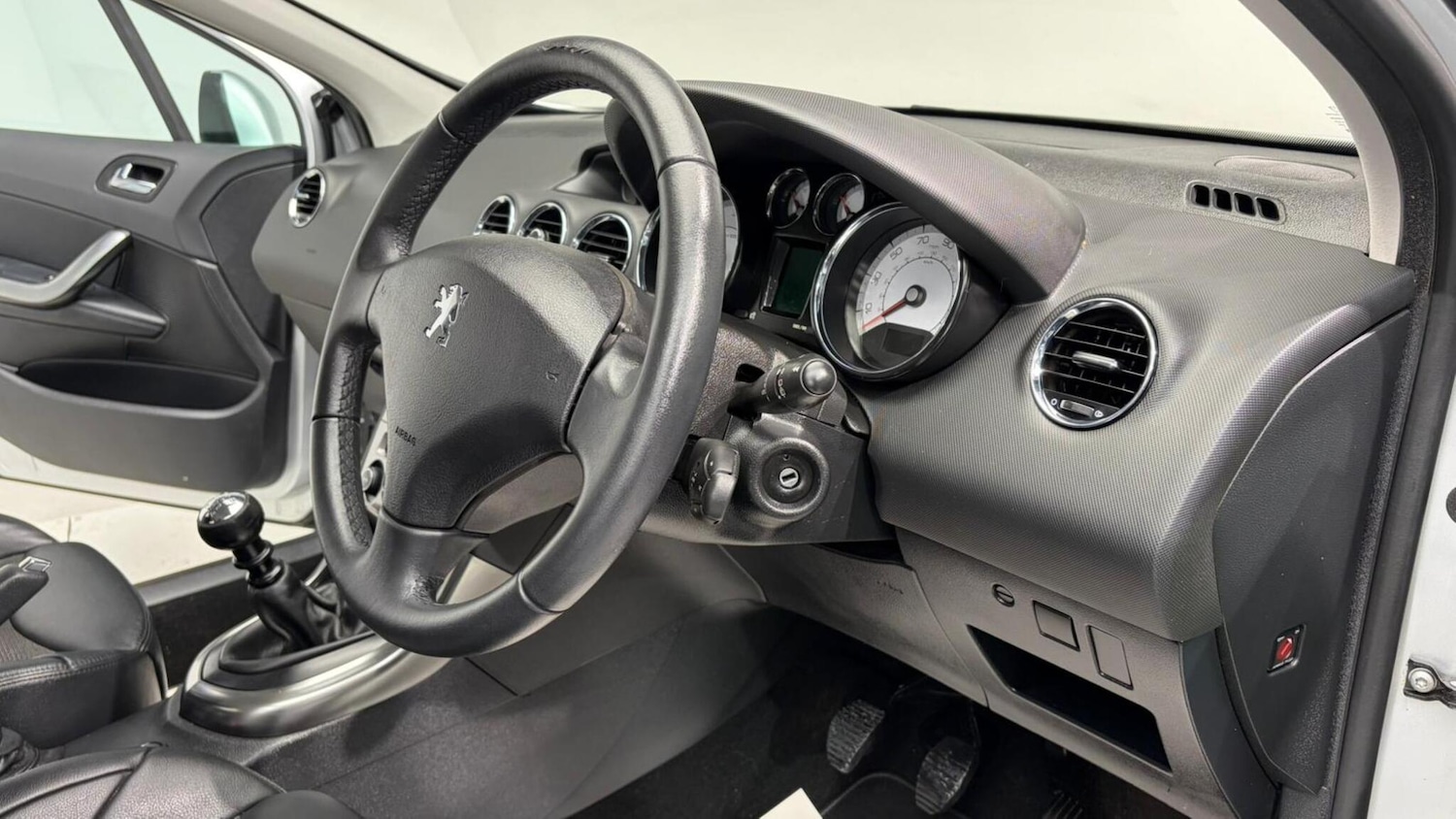 Used Peugeot 308 2007 for sale - 76440657: Photo 79