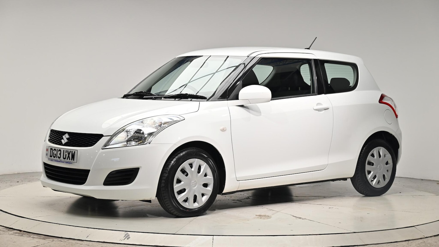Used Suzuki Swift 2013 for sale - 76409137: Photo 16