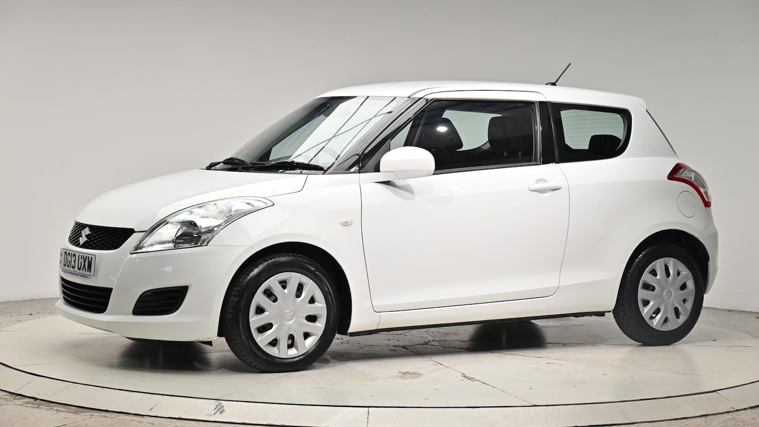 Used Suzuki Swift 2013 for sale - 76409137: Photo 17