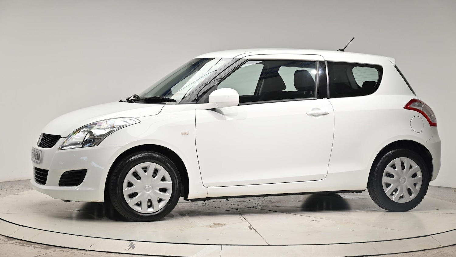 Used Suzuki Swift 2013 for sale - 76409137: Photo 18